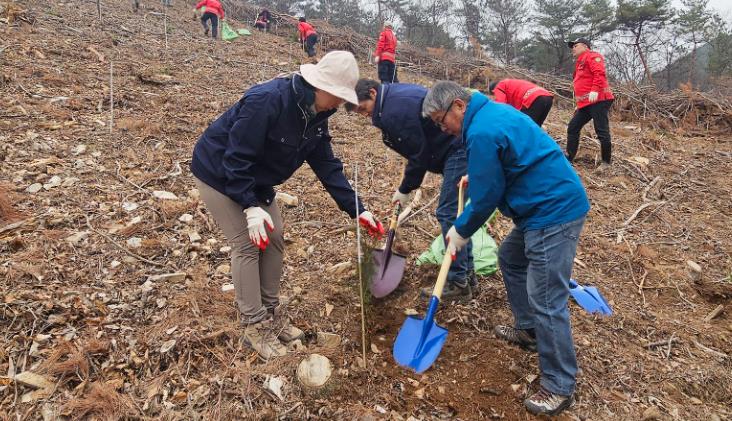 임실군, 제81회 식목일 기념 나무심기 행사 성료