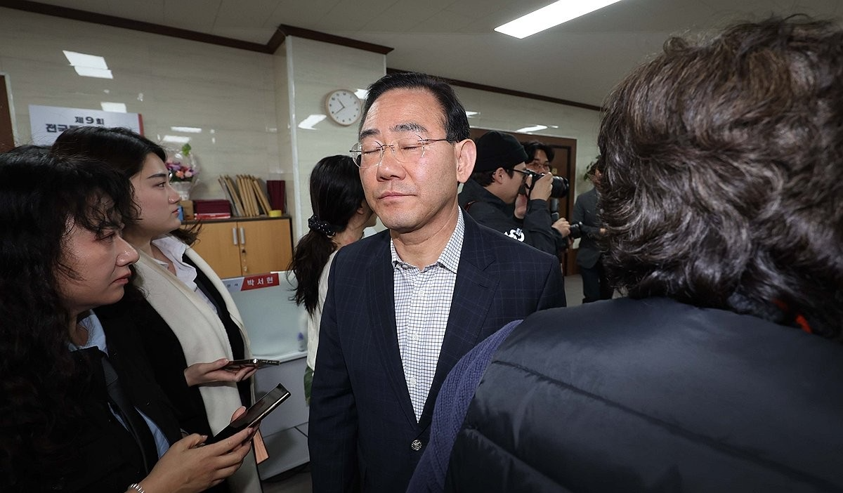 장동혁 대표 만나고 나오는 주호영 의원(사진=연합뉴스)