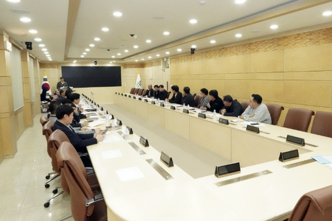 홍천군, 일반 및 전문 건설협회와 간담회 개최