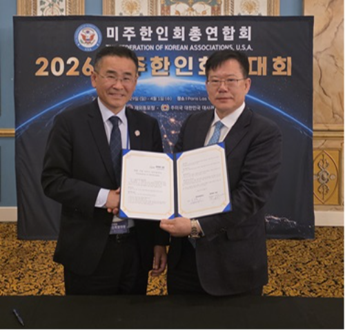 왼쪽이 미주 델마마 한인회 이성호 회장, 오른쪽이 법무법인 성현 최재웅 대표변호사 . (사진= 법무법인 성현)