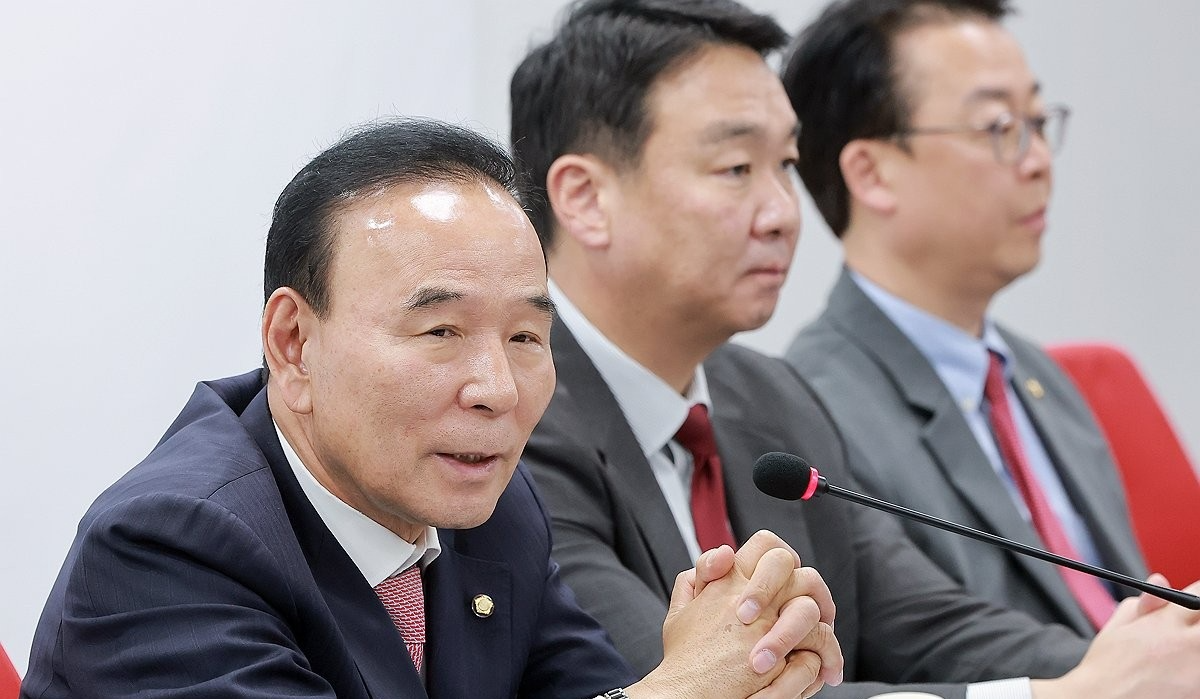 공관위 첫 회의서 발언하는 국민의힘 박덕흠 공관위원장(사진=연합뉴스)