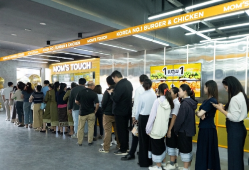 맘스터치, 라오스 비엔티안 MF 1호점 오픈