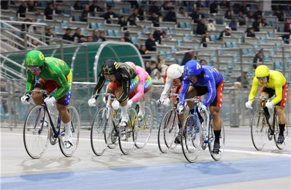 광명스피돔에서 특선급 선수들이 경합을 벌이고 있다.(사진=국민체육진흥공단)