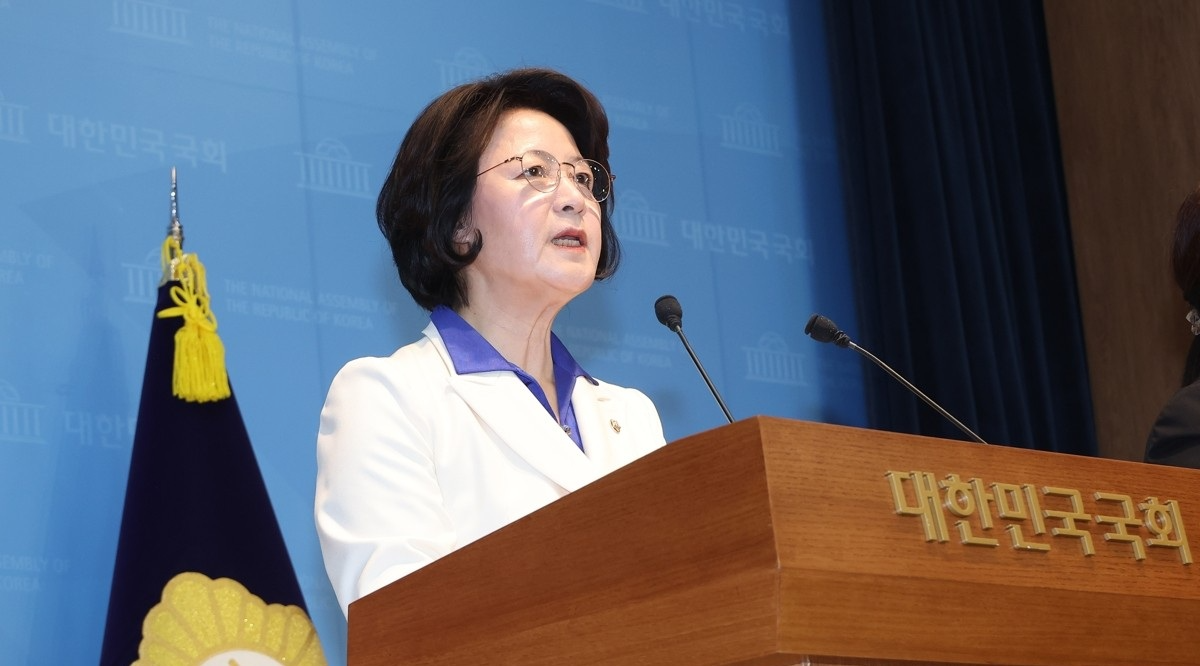 기자회견 하는 추미애(사진=연합뉴스)