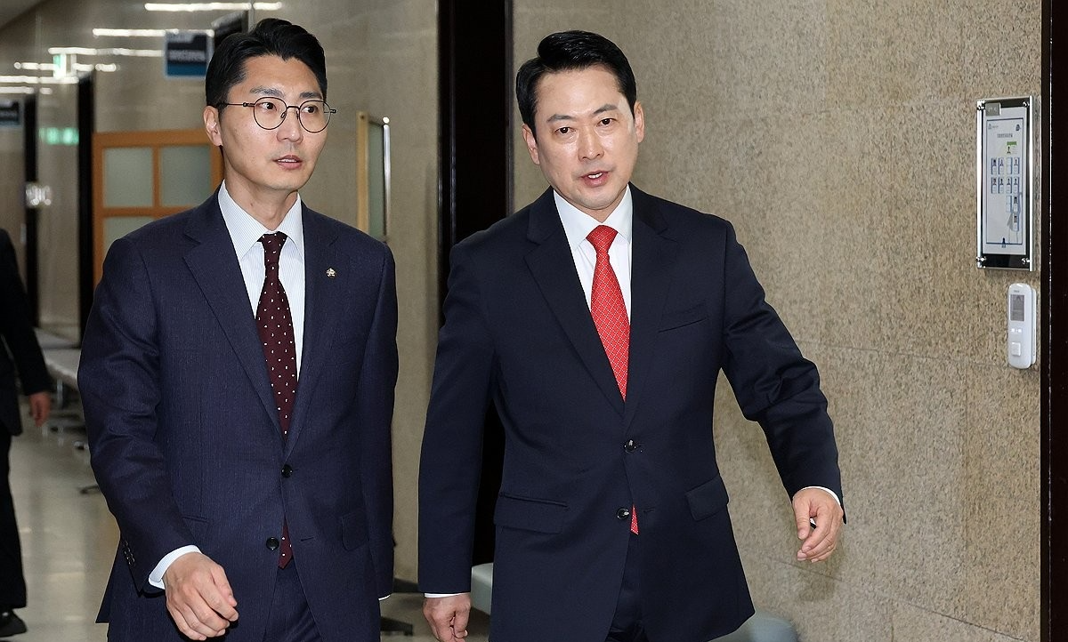 장동혁 대표·박준태 비서실장(사진=연합뉴스)