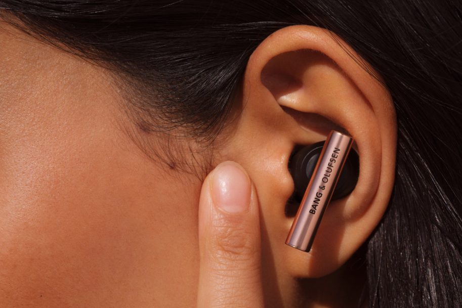 뱅앤올룹슨, 베오 그레이스 신규 컬러 ‘허니 톤’ 출시