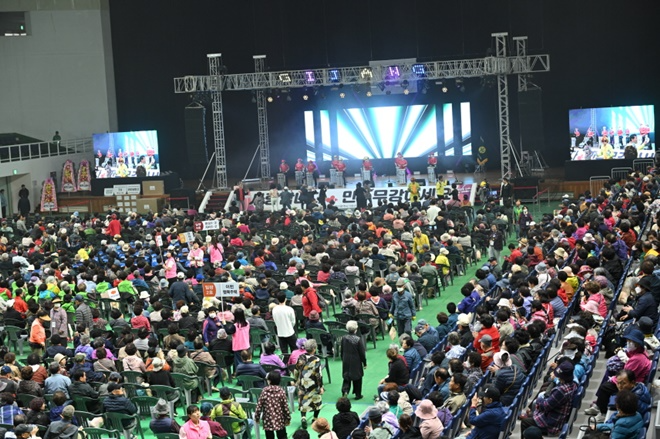 지난해 열린 제26회 기장군 어르신 한마당 축제 모습.(제공=부산 기장군)