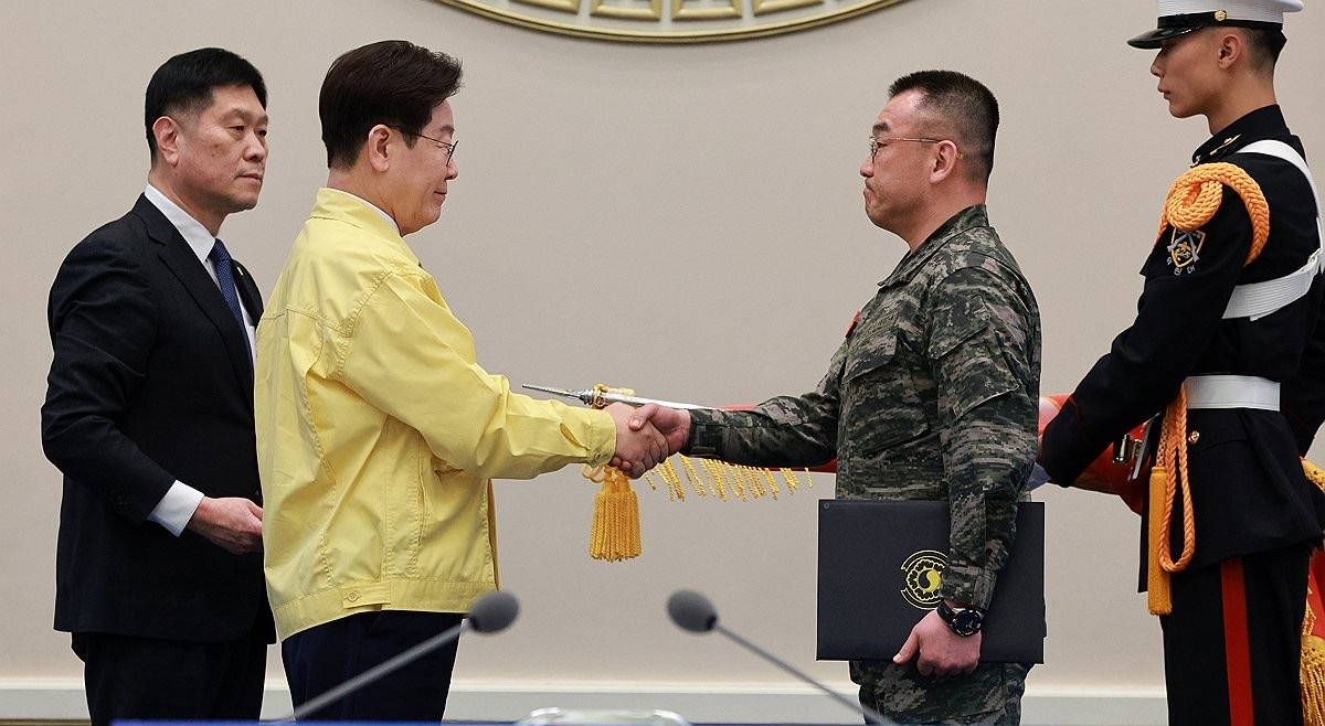 이재명 대통령, 해병대 제6여단에 대통령 표창 수여(사진=연합뉴스)