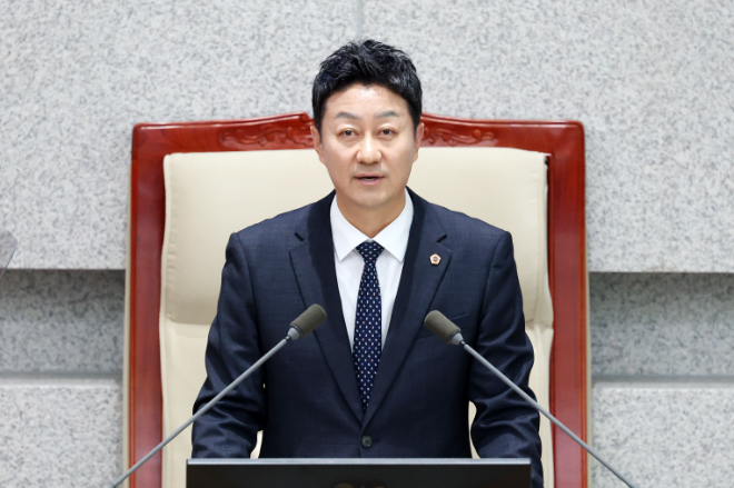 김진경 경기도의회 의장 / 경기도의회