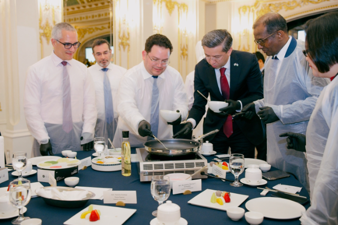 각국 대사 초청 구절판 만들기 체험 행사 성료 전경.(사진=롯데호텔앤리조트)