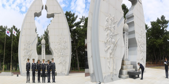 6월 4일 경북 영덕군에 위치한 장사상륙작전전승기념관 내 위령탑에서 헌와와 묵념을 하고 기념촬영.(사진제공=경북직업훈련교도소)