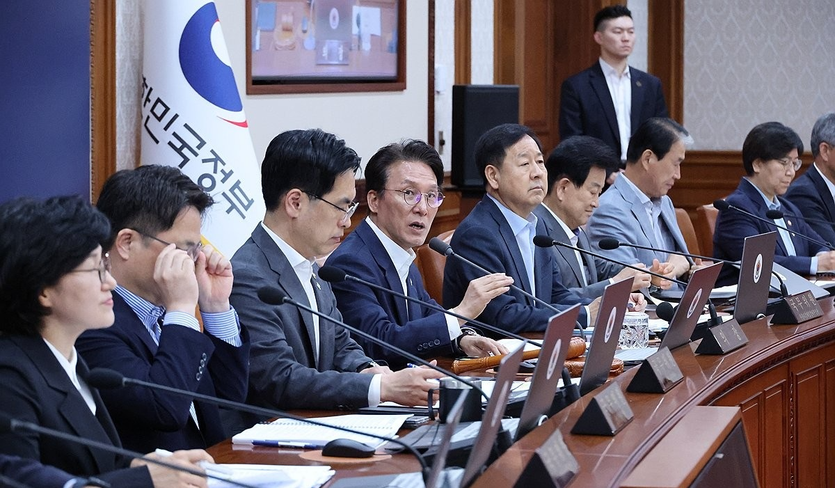 국무회의 겸 비상경제점검회의 주재하는 김민석 국무총리(사진=연합뉴스)