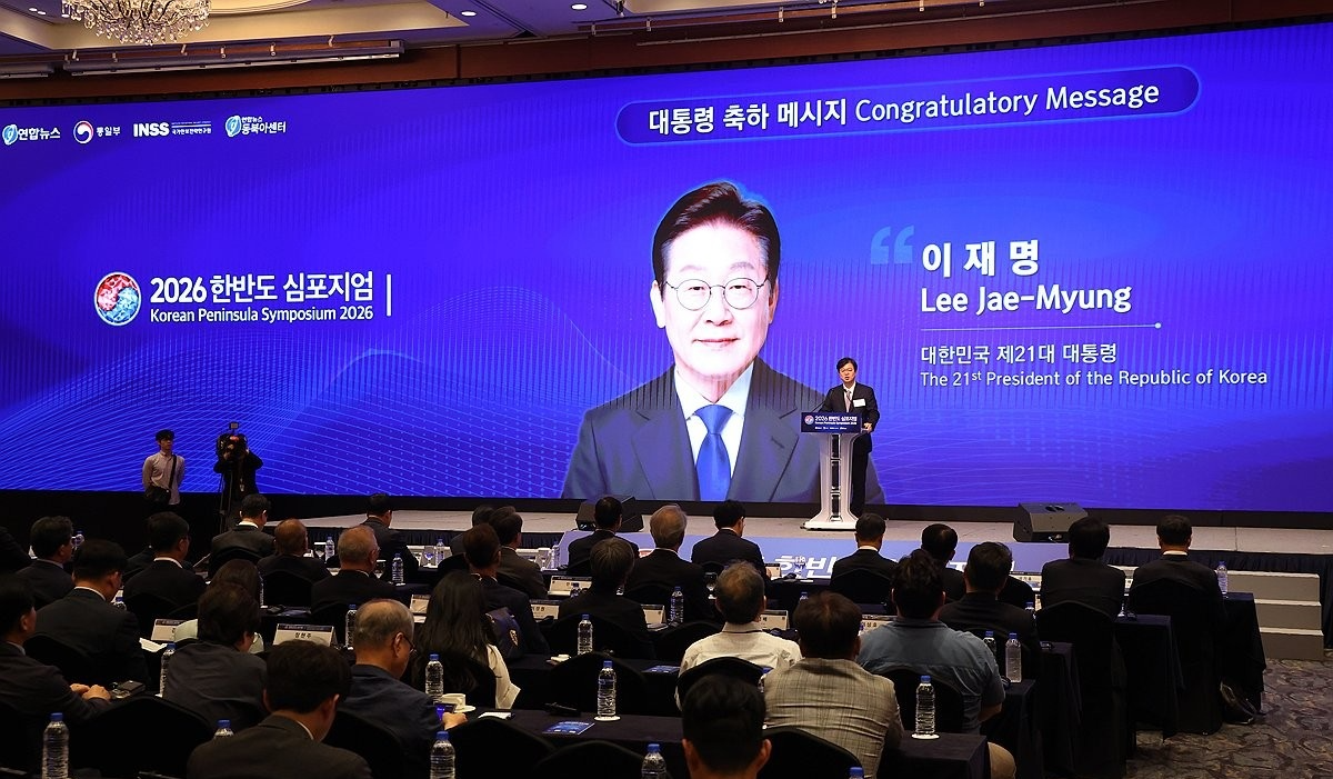 이재명 대통령 축사 대독하는 성기홍 홍보소통수석(사진=연합뉴스)