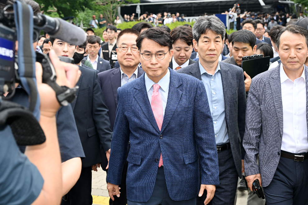 개표소 향하는 선관위 국조특위(사진=연합뉴스)