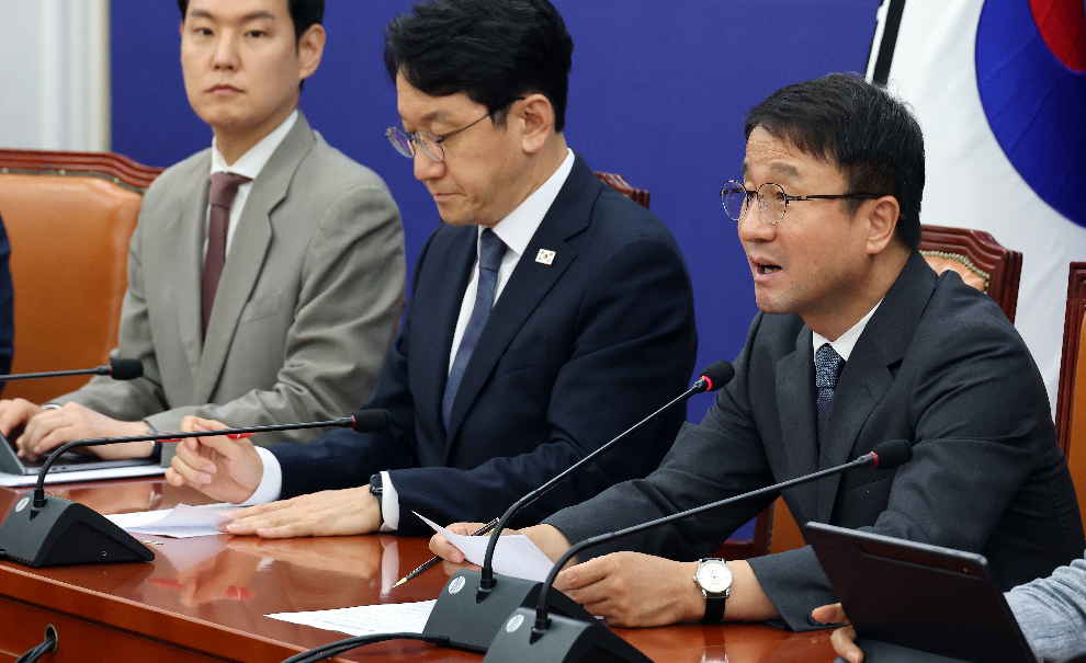 발언하는 한병도 당 대표 직무대행 및 원내대표(사진=연합뉴스)