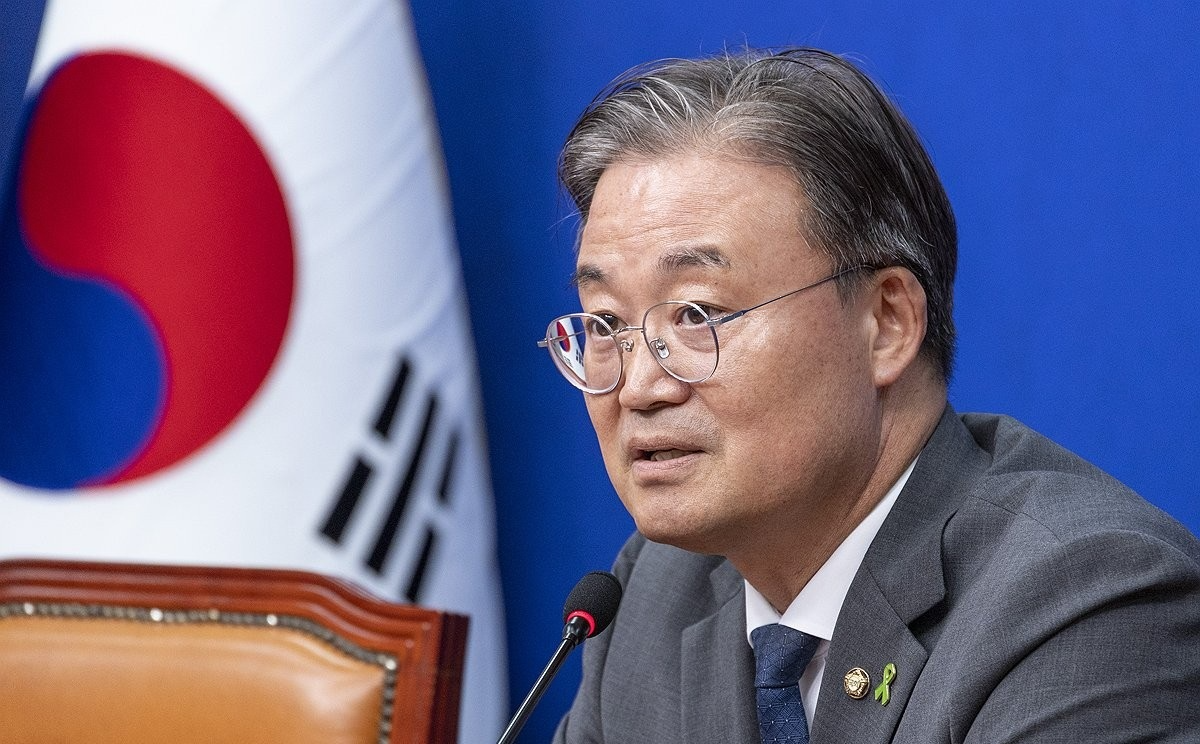 전당대회 준비위 의결 사항 관련 질문에 답하는 이연희 의원(사진=연합뉴스)
