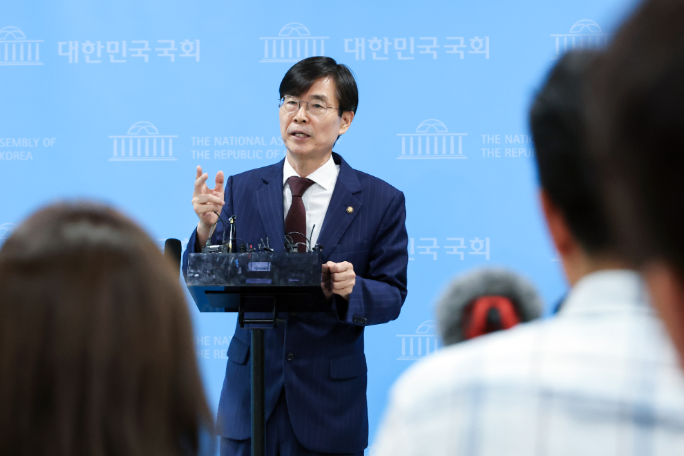 국민의힘 윤리위 징계 개시에 공개 반발한 조경태 의원(사진=연합뉴스)