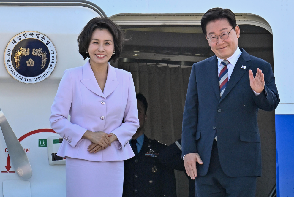 귀국길 오르는 이재명 대통령과 김혜경 여사(사진=연합뉴스)