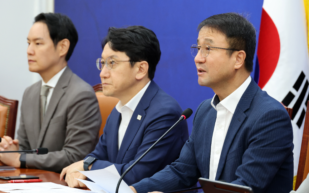 더불어민주당 한병도 당 대표 직무대행 겸 원내대표 원내대책회의 발언(사진=연합뉴스)