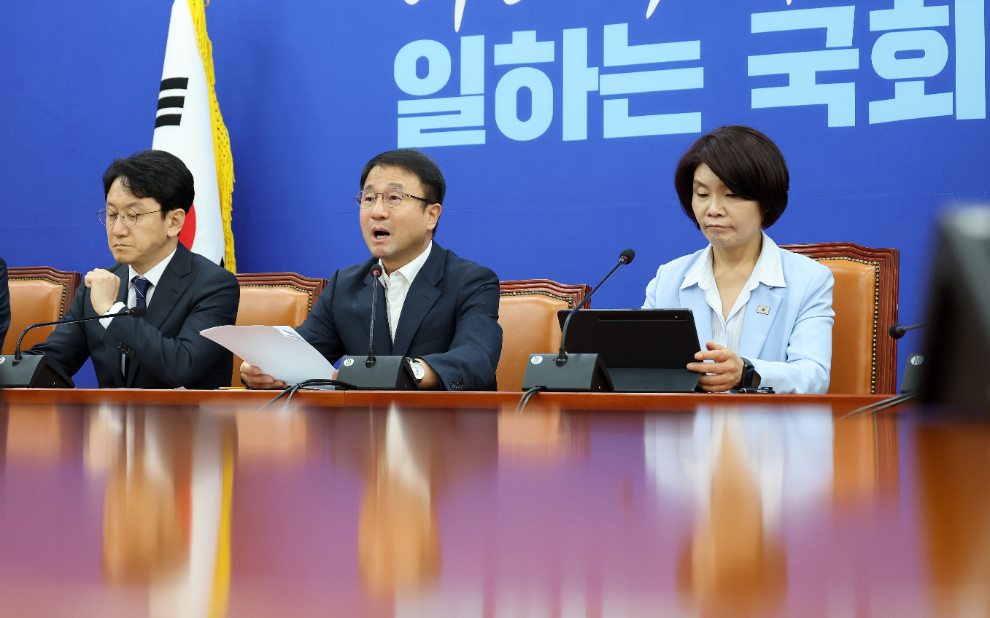 발언하는 한병도 대표 직무대행(사진=연합뉴스)