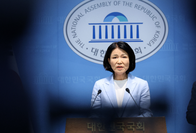 5·18 민주화운동 관련 긴급 기자회견 갖는 이진숙 의원.(사진=연합뉴스)