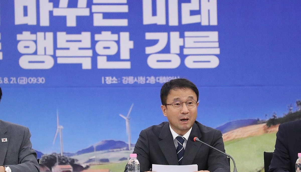 민주당 최고위 회의에서 발언하는 한병도 원내대표(사진=연합뉴스)
