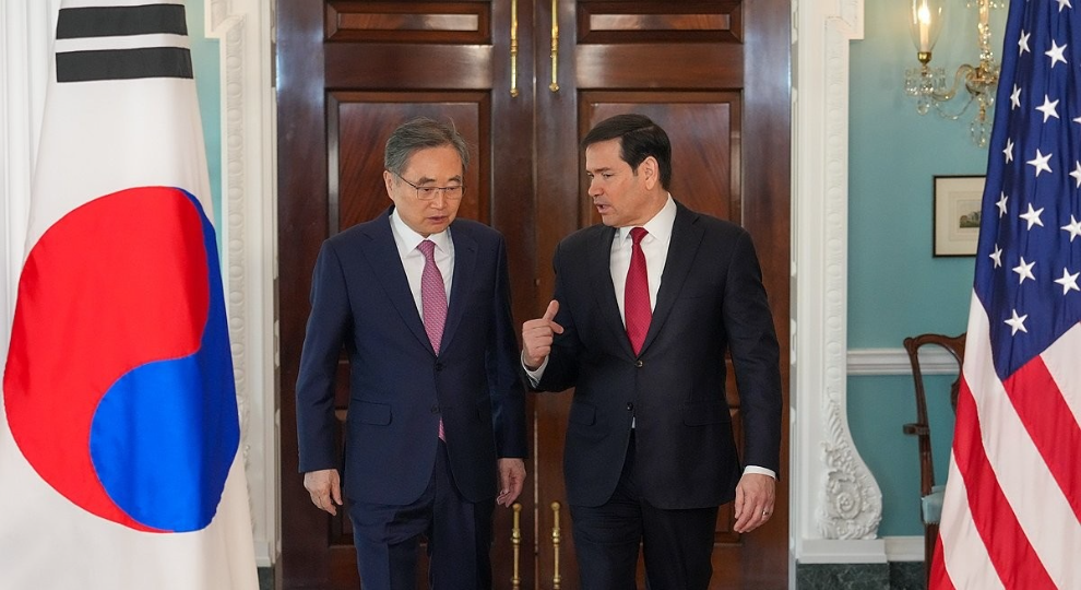 대화하는 조현 외교부 장관과 마르코 루비오 미 국무장관(사진=연합뉴스)