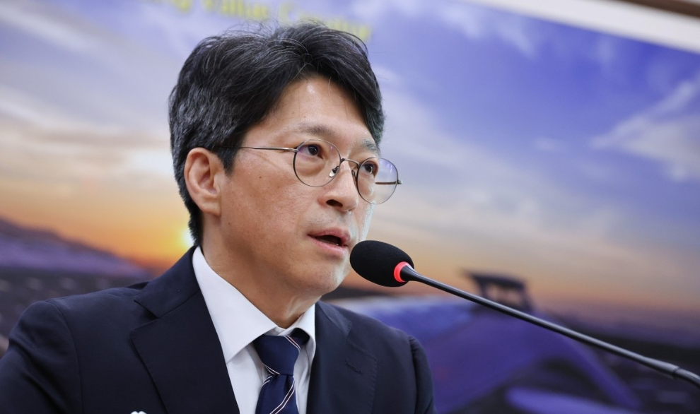 질의에 답변하는 홍지선 국토교통부 장관 후보자(사진=연합뉴스)