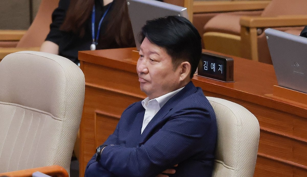 본회의 참석한 국민의힘 권영진 의원(사진=연합뉴스)