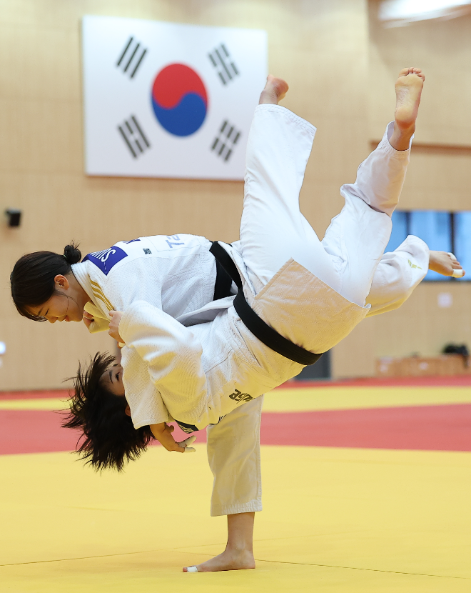 연습하는 정수진.(사진=연합뉴스)