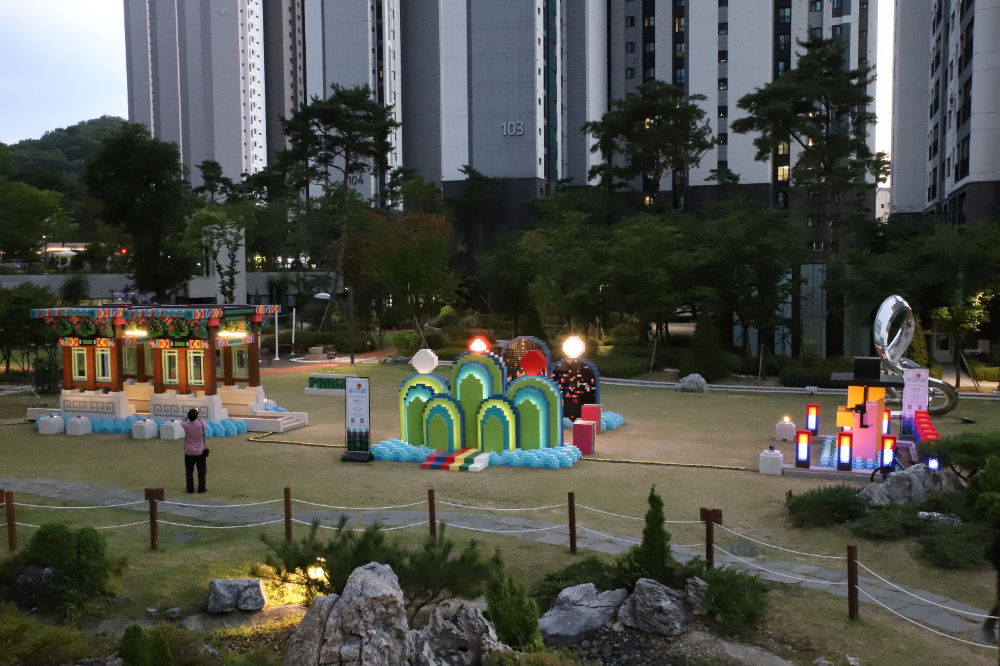 천안 푸르지오 레이크사이드에 설치된 푸르지오 팝업가든 전경.(사진=대우건설)