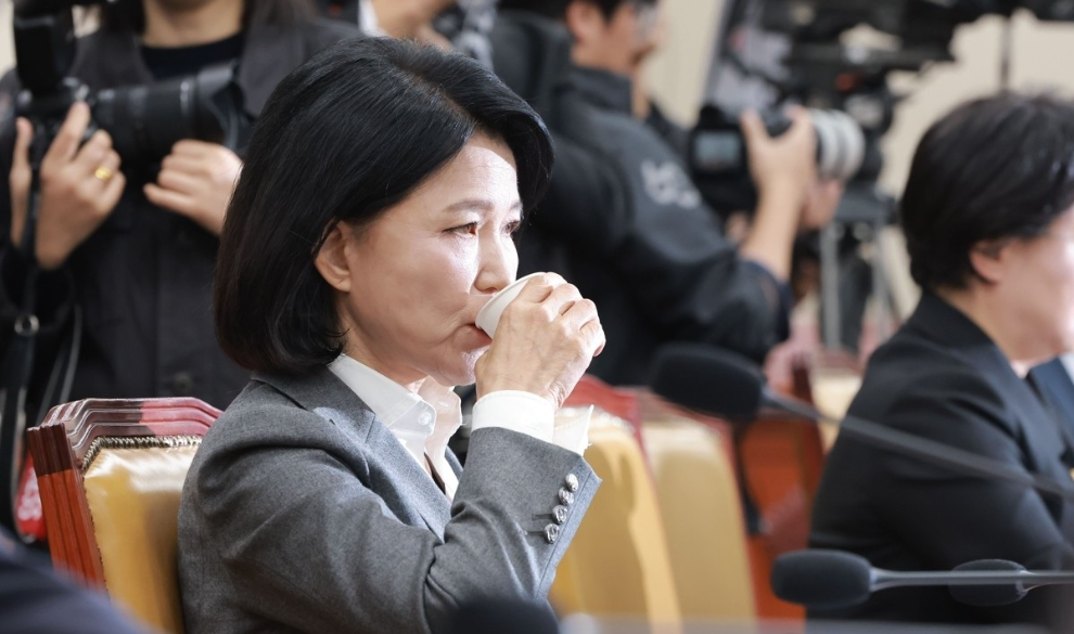 과방위 종합감사, 물 마시는 국민의힘 이진숙 의원(사진=연합뉴스)
