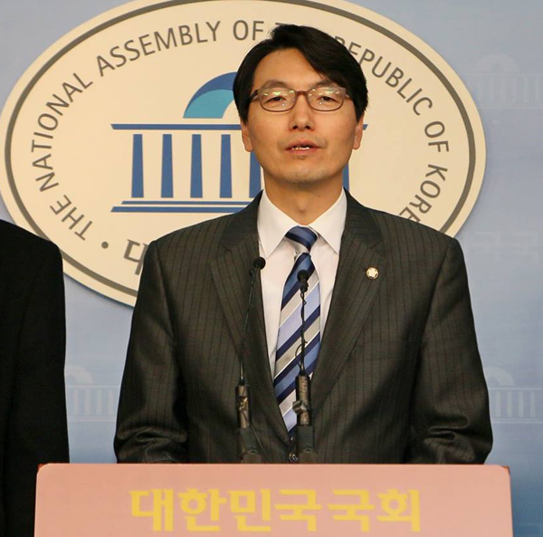 ▲판사출신서기호정의당의원