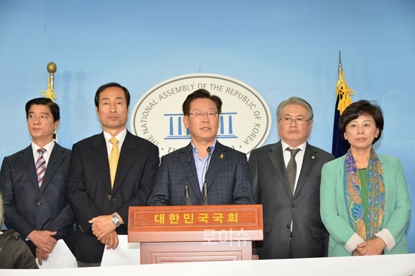 ▲이재명성남시장이“최근행해지고있는정부의조치는전대미문의폭거”라며강하게비판하고있다.