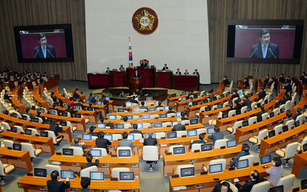 17일국회에서교섭단체대표연설하는이종걸더불어민주당원내대표(사진=더불어민주당)
