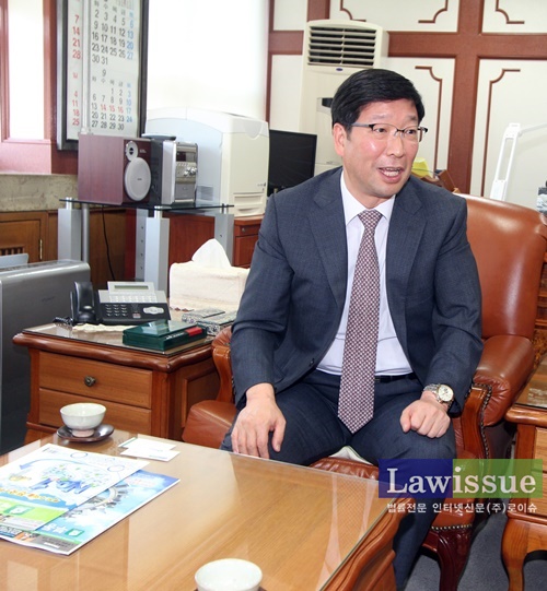 황병하 대구지법원장 “판사가 변호사 않고 정년 가야 국민 신뢰”