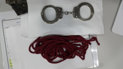 인권위, "법정서 軍 교도소 수용자 포승줄·수갑 착용 인권침해"