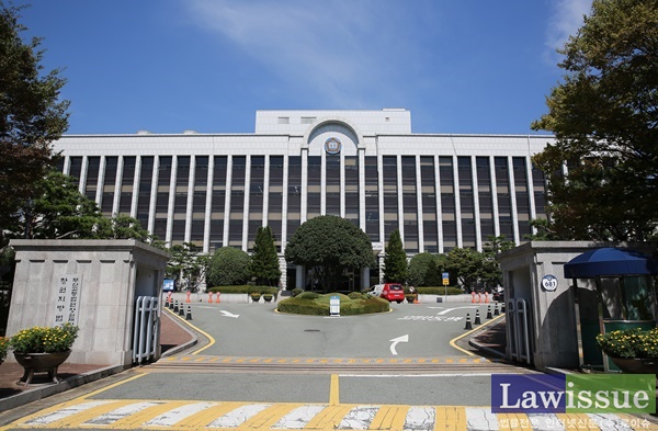 창원지방법원청사 전경