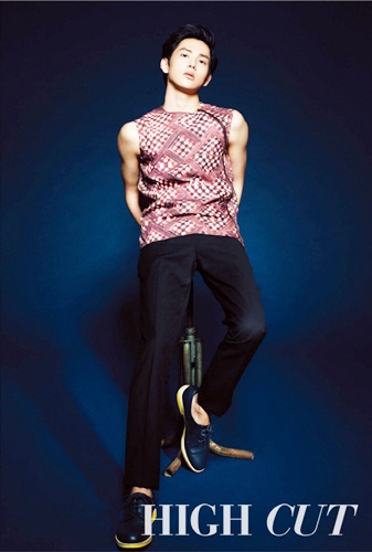 원라인 임시완, 조각 외모 속 숨은 근육?...'잔뜩 화난 팔근육'