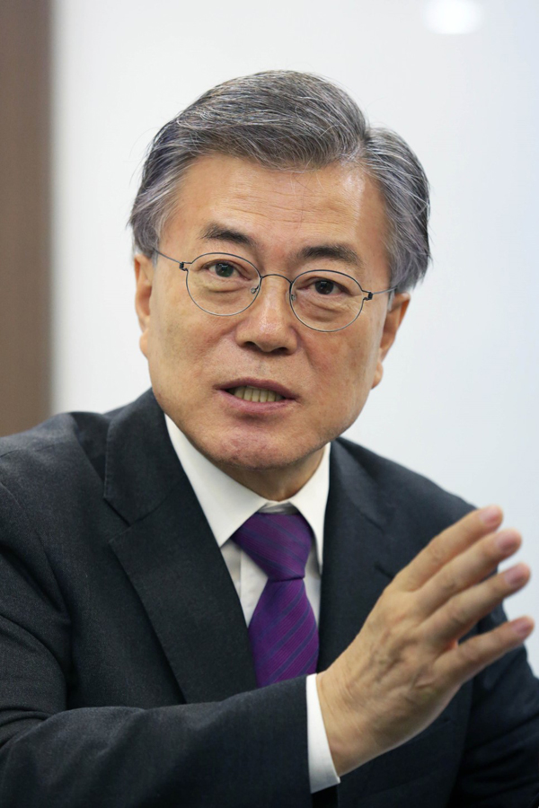 문재인 “박근혜, 헌재 탄핵결정 불복한다면 국기문란 사태”