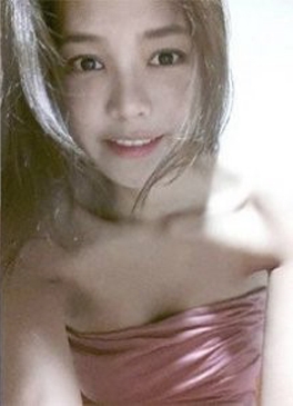 '부러질 듯한 쇄골'...안현모, 갸날픈 드레스 핏