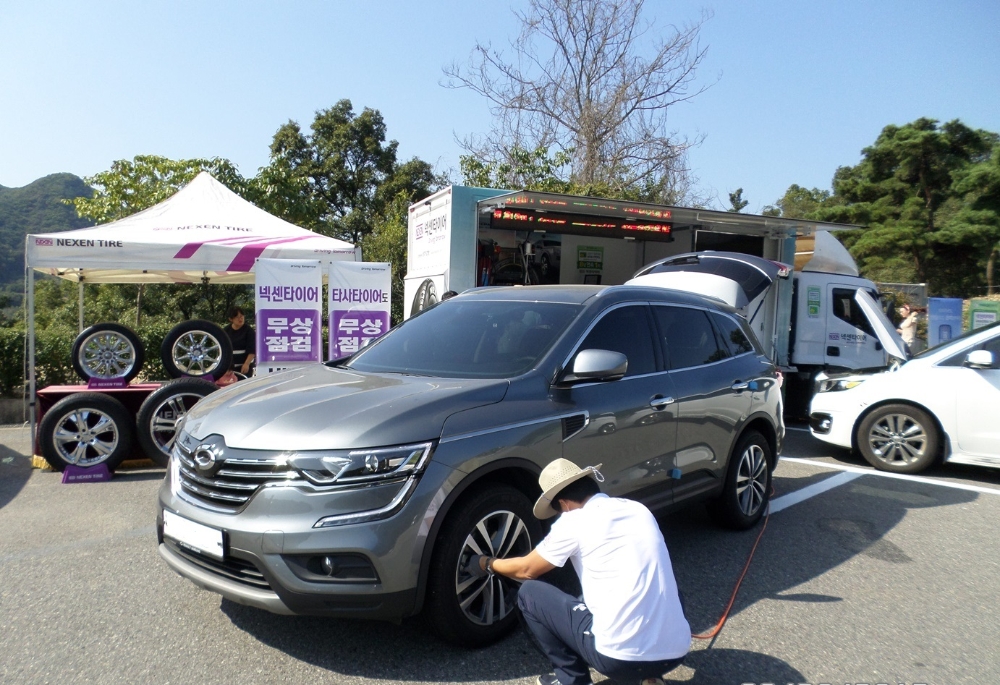 고속도로 타이어 무상 점검 이전 사진.(사진= 넥센타이어)