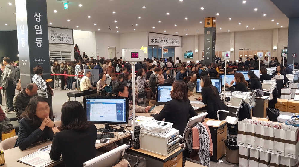 고덕 아르테온 모델하우스 모인 사람들, (사진=현대건설)