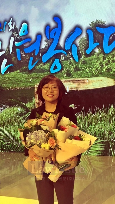 ‘민원봉사대상’ 본상 수상한 전정희 팀장.