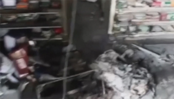 부산 편의점, 50대 남성 분신 사고...그날 무슨 일이?