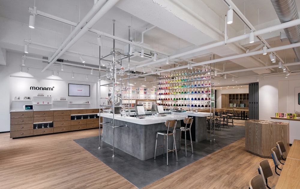 모나미 스토어 '스토리 연구소' 오픈