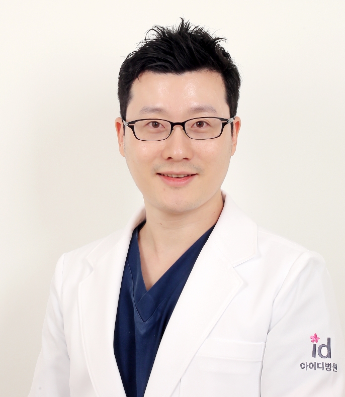 아이디성형외과 이재준 원장