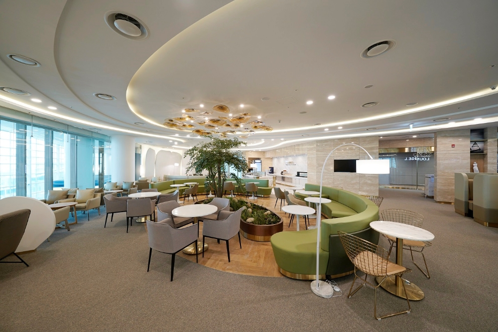 인천공항 4층 환승구역에 선보이는 롯데지알에스 ‘라운지 엘'(Lounge L)사진=롯데지알에스