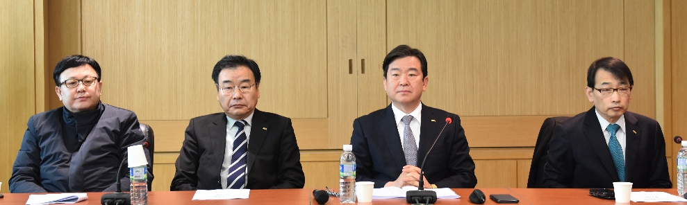 왼쪽부터김영만 부회장, 안민호 부회장, 김철수 협회장, 김종훈 부회장 (사진=치협)