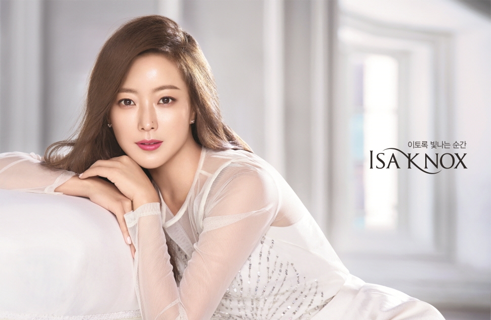 LG생활건강, ‘이자녹스’ 새 모델에 ‘김희선’ (사진=LG생활건강)